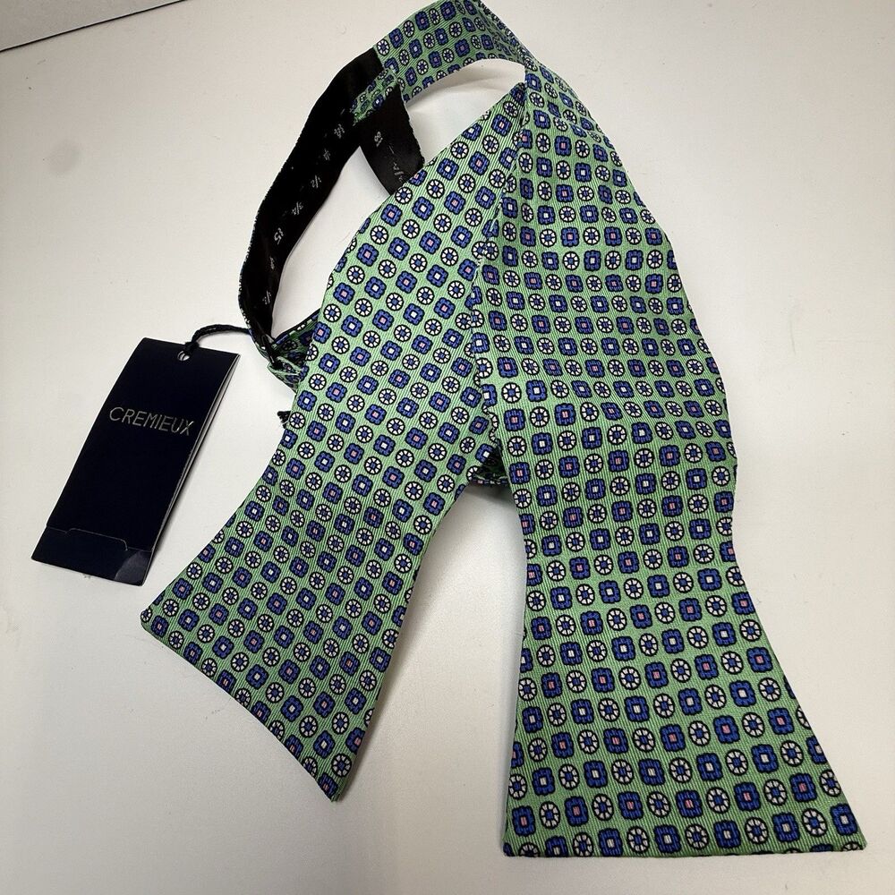 CREMIEUX Green Blue Pink White Geometric Print 100% Silk Bow Tie New